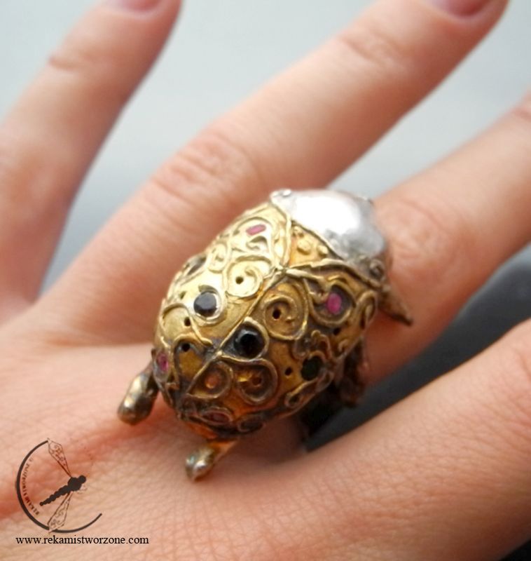Charm Fashionable Gold Plated Beetle Rings at Rs 1440 | Designer Finger Ring  in Jaipur | ID: 19976792373