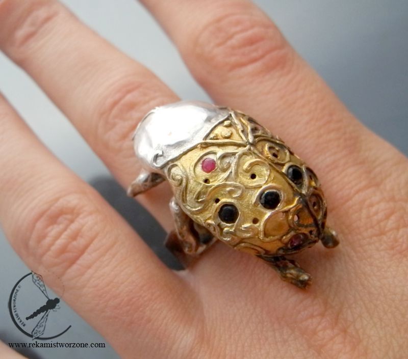Beetle ring • brass – WOS