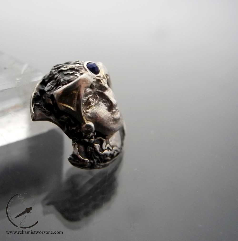 Athena – silver button from the “Gods of Olympus” series - Image 5